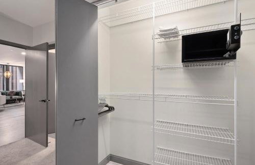 Experience Downtown Chicago at Millennium - Luxury Apartments in The Loop - Photo 41