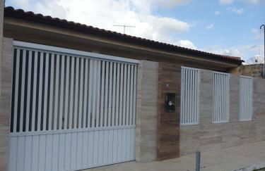 Casa no Luzia - Foto 1