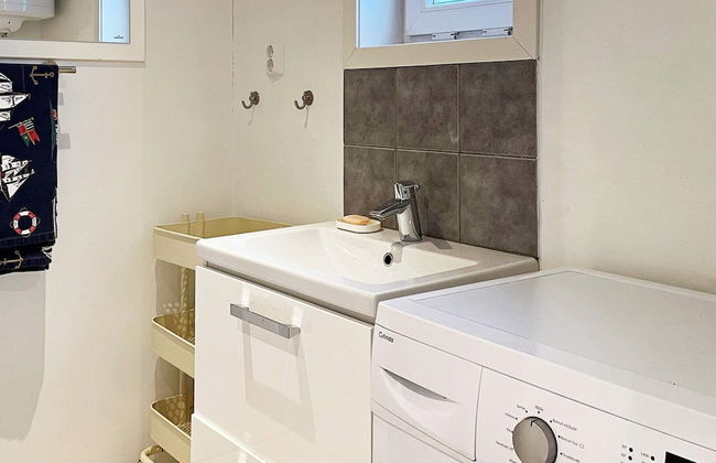 4 Person Holiday Home in Kullavik - Photo 7