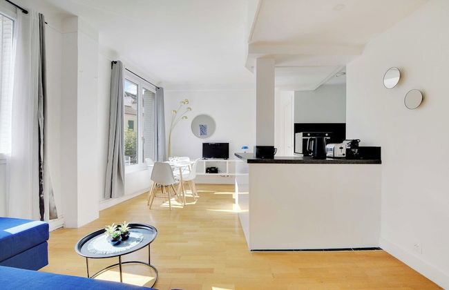 Cozy Apartment 2bdr/5p - in the Heart of Suresnes - Foto 9