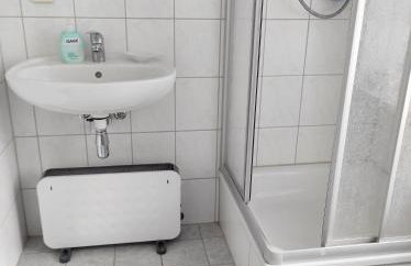 Schöne gemütliche Ferienwohnung am Saaleradweg - Foto 4