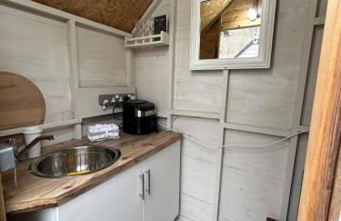 The Telephone exchange very quaint hot tub stay - Foto 11