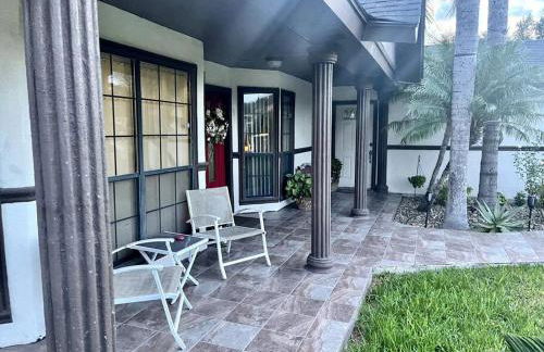 Rest, Relax & enjoy the entire cozy vacational home! - Photo 16