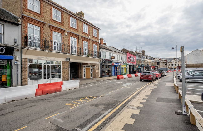 Luxury 1 Bedroom Apartment with Parking - Foto 32