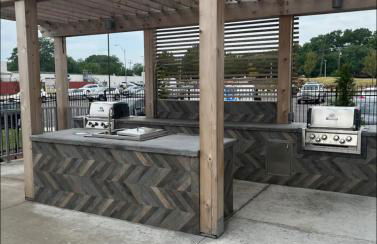 Fall Deals!! Modern 1 BR and Sleeper Sofa in Heart of Midtown Kansas City! - Foto 15