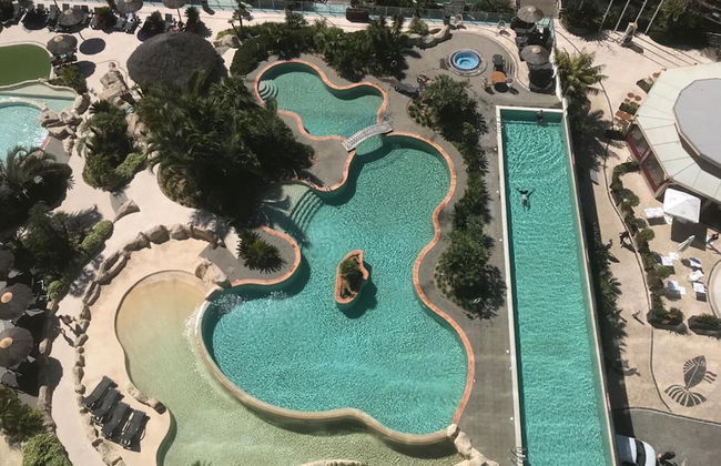 Britain in the Sun at Luxurious Ocean Village - Foto 15