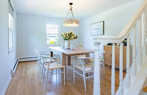 Renovated Cape Near Beach with Fire Pit - Foto 7