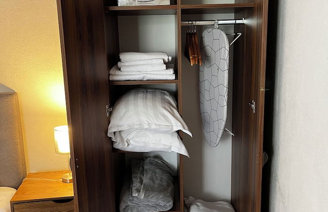 Aki Gray Apartment Serene Oasis - Photo 18