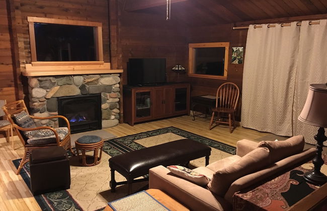 Riverside Adventures Vacation Rentals - Photo 13