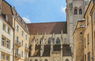 Le salon des voyageurs - Au Cœur de DOLE - Parking GRATUIT à proximité - Foto 30