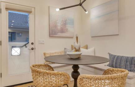 Sunset Serenity by Avantstay Rooftop w/ Hot Tub & Fire Pit, 3 Blocks to Beach! - Foto 40