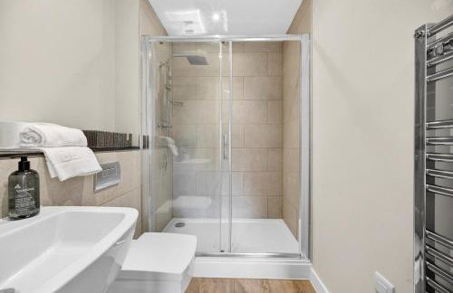 Stunning 2BR Apartment Cardiff Bay with Balcony - Foto 18