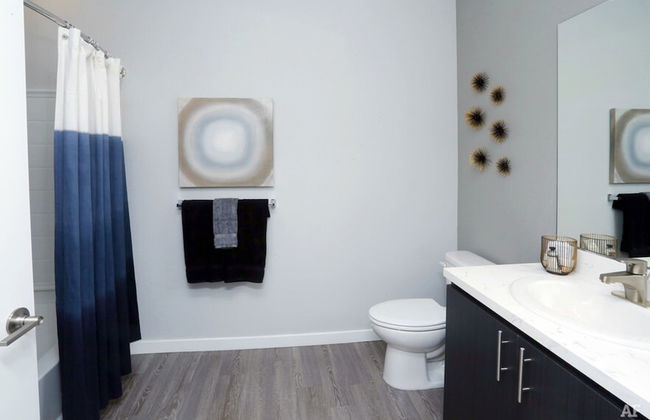 Luxury Condos Menlo Park - Photo 24