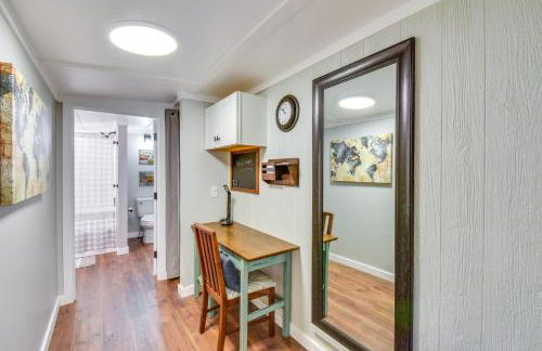 Cozy Clarkesville Getaway with Fire Pit! - Foto 11