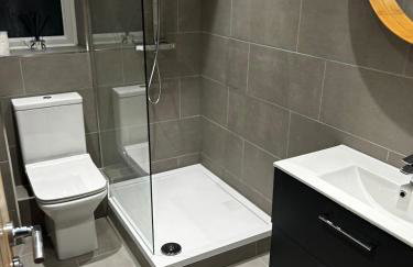 Stunning apartment with parking near Barnsley town centre sleeps 4 - Foto 7