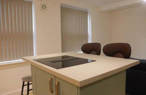 Huddersfield Lux 2 Bedroom Apartment & Opposite Train Station & City Centre - Foto 13