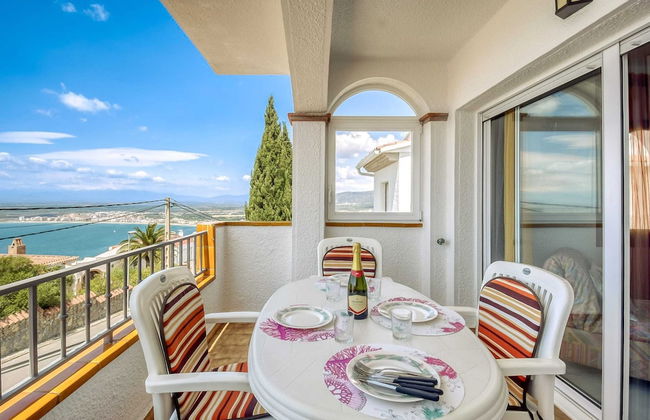 Apartment in Roses Near Cap de Creus - Photo 38