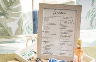 BOHO BEACH HOUSE- SLEEPS 8- 2 MIN DRIVE FROM BOSCOMBE PIER- SUPERFAST WiFi- FLAT SCREEN SMART TV- FREE ON STREET PARKING! - Photo 22