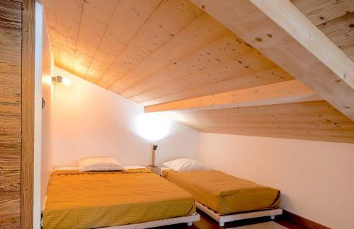 Apt Le Rocher - close to town with Hot tub for 8ppl+2kids - Foto 12