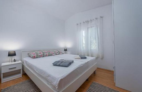 1 Bedroom Nice Home In Potocnica - Foto 5