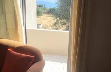 Marys Home Eretria - Photo 18