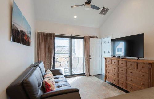 Guest House - 1 bedroom North Salt Lake Stay - Photo 17