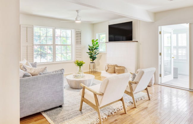 Hemlock by Avantstay Minutes From Folly Beach w/ Multiple Patios - Foto 9