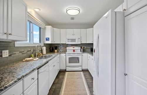 Life's Better At The Lake - Foto 11