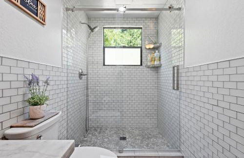 Peaceful Creekside Buddha Retreat - Foto 16