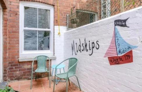 MIDSHIPS A HOLIDAY HOME IN DARTMOUTH SLEEPS UPTO 6 PEOPLE ,PET FRIENDLY , 10 MINUTES WALK TO Town CENTRE WITH PARKING included - Foto 29