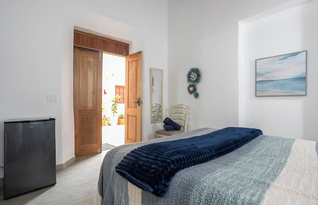 Hugo's Rental - Photo 33