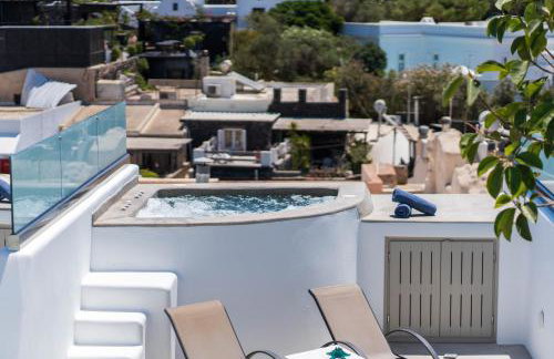 NEW Yiota Collection 4 Suites & 4 Prive Jacuzzi - Foto 155