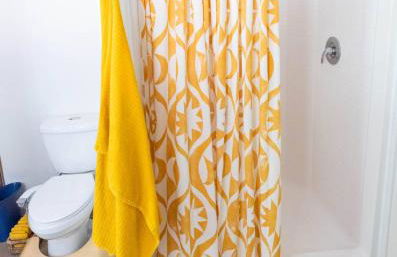 Saltwater Hot Tub, Forest Retreat, Minutes to Town - Foto 28