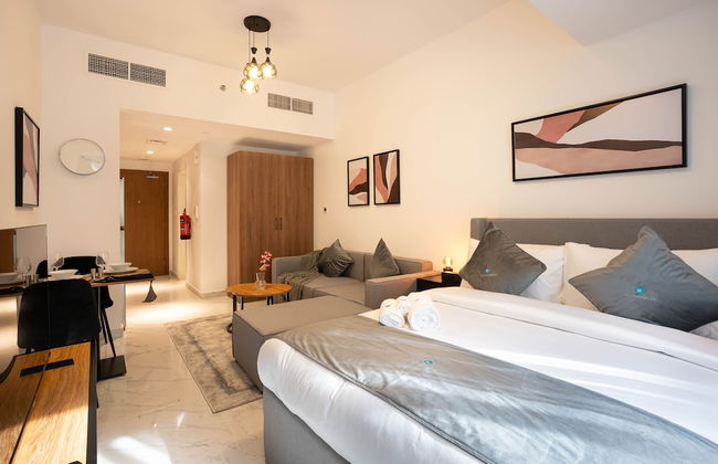 Spacious Studio in Oasis 714 - Photo 2