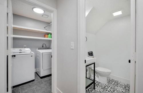 Tropical Pool Oasis - 5 BR Foosbal Cinema - Photo 30