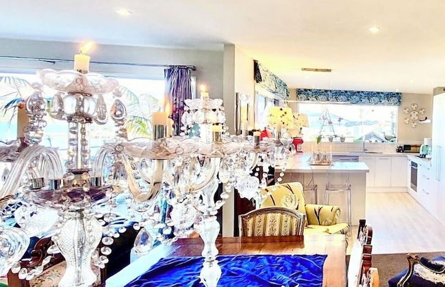 Lyttelton Boatique House - Photo 32