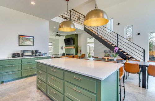 Walk to Lake Home with Game Room in Medicine Park! - Photo 8