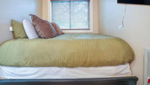 First floor, Studio, Resort Access, Portable AC - Foto 3