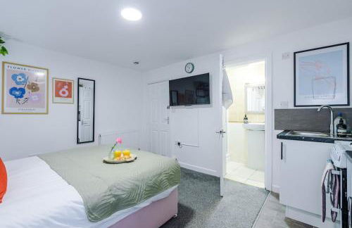 Jephsons Lodge Studio 4 - Free Parking, WiFi, Netflix & Prime, Cosy Basement Studio - Foto 3