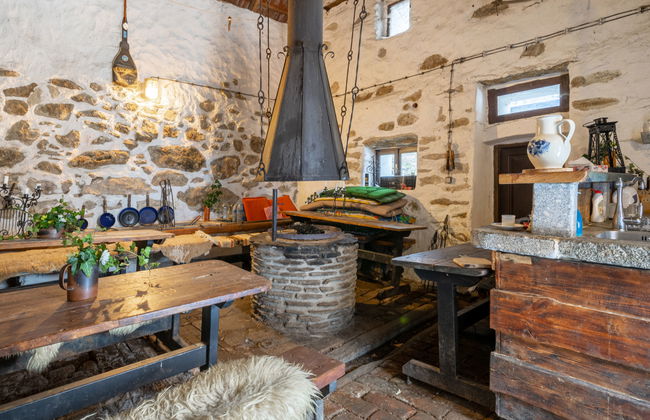 5 bedroom House in Benešov nad Černou with private pool and garden - Photo 12