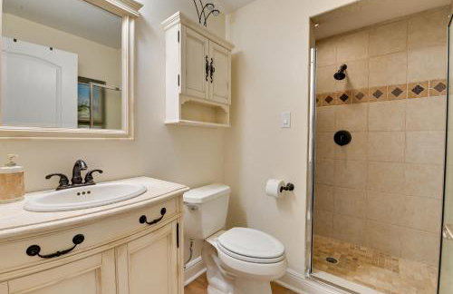 Oceanfront Escape on Wilbur Beach! - Foto 23