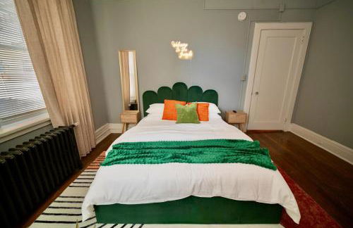 Uptown Funk Getaway with Parking & Walk To Stadiums, Nightlife - Foto 12