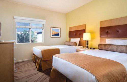 Enjoy Las Vegas Blvd with the Family in 2BD condo with resort lazy river - Foto 21