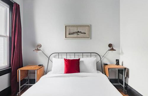 Industrial Loft Offers Historic Feel with Modern Amenities 3BR & 2BA #DCottage - Foto 8