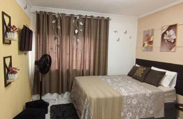 Apê com Garagem -Templo Salomão e feira da Madrugadda - Foto 1