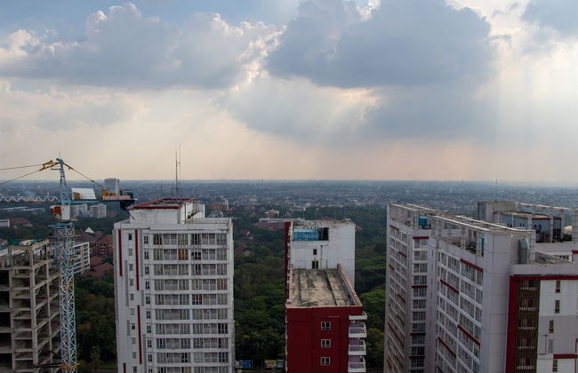 Modern And Classic 1Br At Evenciio Apartment - Foto 19