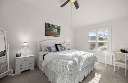 2BR Home with Golf Cart and Pool - Foto 11