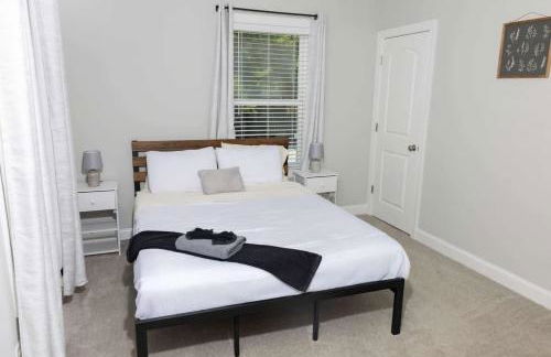 Fire Pit - 4 Min from UNC - 7 Min from Carrboro - Fast Wi-Fi - Foto 21