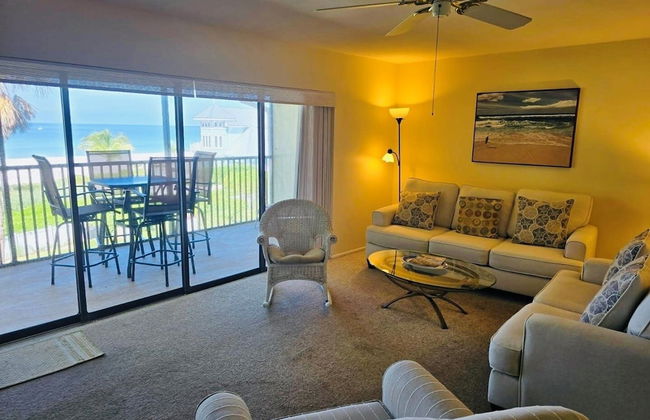 Sunset Beach 202 2 Bedroom Condo by RedAwning - Photo 6