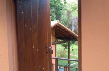 Bangalo a beira do rio em plena natureza - Foto 30